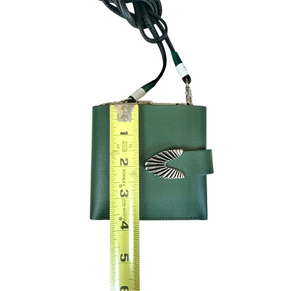 TOGA Archives PULLA Square Leather Shoulder Wallet Green & White - Picture 7 of 8